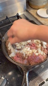 Here’s the link for my homestyle chili recipe. 🍂 https://myeverydayordinarylife.com/rachels-homestyle-chili/ Ready or not, fall is here with its cooler weather. The mornings are brisk, leaves are starting to fall, it’s football season, and I’m making chili and cornbread! 🤗 This is a warm and satisfying chili with lots of flavor but not too much spice. It’ll be a family favorite. Serve it with a steaming pan of my skillet cornbread. #chili #fallfood #recipe #autumn #homebaker #homecooking | Rac