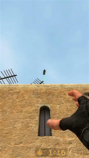 DUST2 CT CROSS SMOKE IN COUNTER-STRIKE: SOURCE