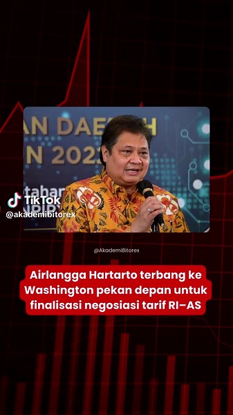Airlangga Hartarto terbang ke Washington pekan depan untuk finalisasi negosiasi tarif RI–AS. Pertemuan ini menindaklanjuti diskusi virtual dengan USTR dan menargetkan penyelesaian dokumen Agreement on Reciprocal Tariff tahun ini. Kesepakatan prinsip sudah rampung dan kini masuk tahap legal drafting serta persiapan penandatanganan. Meski ada dinamika dan tudingan hambatan dagang, pemerintah menegaskan proses berjalan normal tanpa isu spesifik. Harapannya, perjanjian selesai Desember dan memberi k