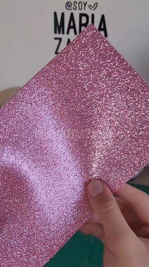 1.3M views · 10K reactions | Cómo hacer flores fáciles utilizando foami o goma eva  ¡Espero te guste y te sirva muchísimo! 朗朗朗 #flores #manualidadesdiy #diy #manualidades | Soy Maria Zapata | Facebook