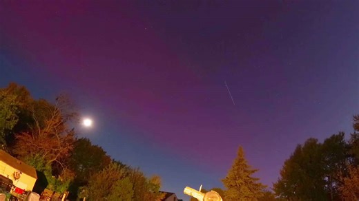 Northern lights timelapse in Michigan