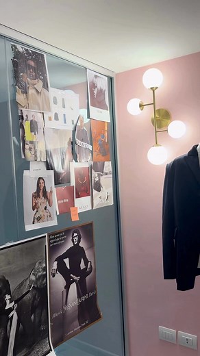 Are you applying for many fashion jobs and internships but you’re not getting responses? You keep getting rejected or worse… nobody responds to your applications? 😣 Maybe you think the problem is that you don’t have experience… or that you didn’t study fashion. I get it, I’ve been there too. When I started, I had zero experience, yet I still landed roles at Alexander McQueen, Kering, and Yoox Net-a-Porter. The truth? Fashion is a competitive industry, but the ones who make it in this year are u