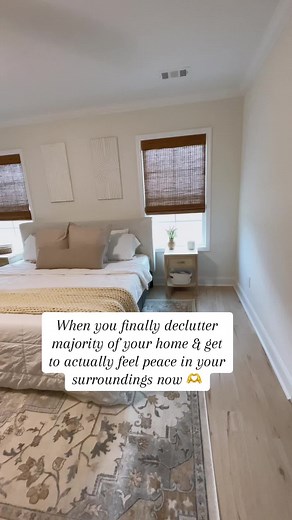 Clutter can have such a profound effect on our overall mental health. Clutter may raise cortisol levels, disturb our sleep, lead to depression and so much more. Here is your sign to live a more simple life 🫶 #declutteryourlife #declutterforyourmentalhealth #minimalistmom #momof4 #soontobemomof5 #adhdmom #overstimulatedmom #neutralhomedecor