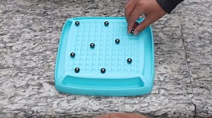 Amazon.com: Magnetic Game Chess, Magnet Chess Game with 28pcs, Magnetic Board Games for Kids and Adults, Gifts for Boys & Girls, 2-4 Players (Blue 28) : Toys & Games