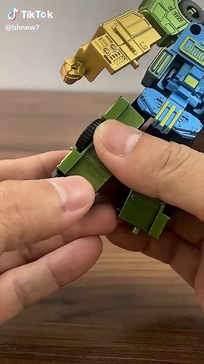 Robot Transformer: Optimus Prime Biến Hình Chất Lượng