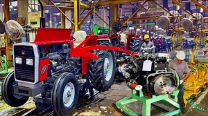 Assembling a Massey Ferguson 385 Tractor Engine