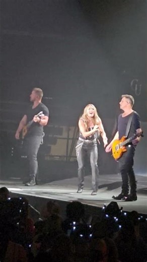 Carrie Underwood Has a Truly POWERFUL Voice - Cry Pretty, Live #concert #shorts