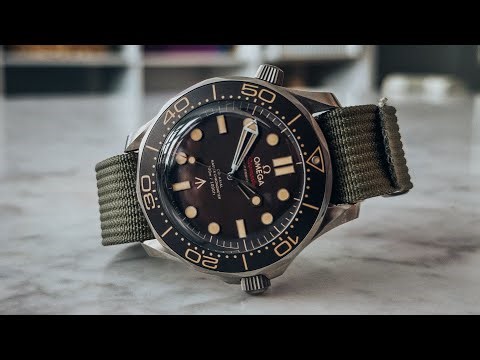 Omega Seamaster 300M No Time To Die Review - Short Bracelet and Straps