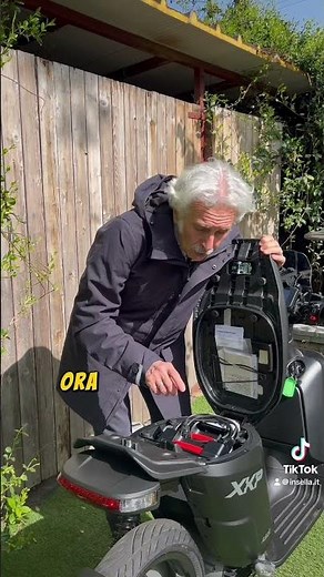 Askoll XKP80, the scooter with the boost! #askollxkp80 #askoll #electricscooter #saddle