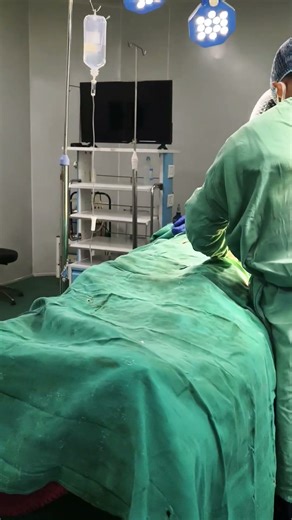 T-plate removal time in operation theatre... #health #bestmedicalcollegeinindia #medicalstudent