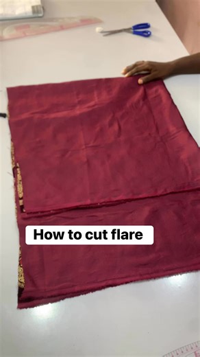How to cut a flare beginner friendly #tutorial #LetsGrowTogether #tailorsadvice #fashiontutor #fashiontutor | Tella Nifemi