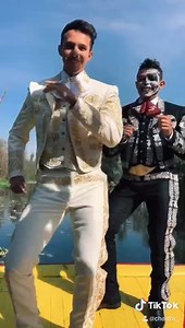 379K views · 9.6K reactions | Bachateando con Jesus Gama Jr. | Chadbi | Facebook