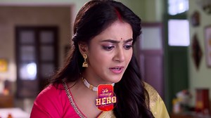 549K views · 10K reactions | দেখুন #TuiAmaarHero আজ @ 6.00pm শুধুমাত্র #ZeeBangla আর #Zee5 অ্যাপে যে কোন সময়, যে কোন জায়গায়। #ZeeSneakPeek | Zee Bangla | Facebook