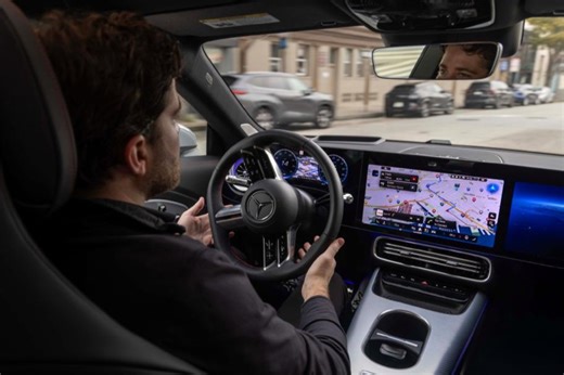 Mercedes introduces new driving assistant in the US - electrive.com