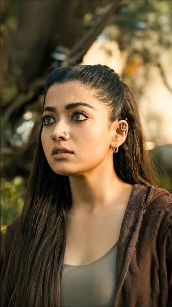 Rashmika Mandanna's INNOCENT and CUTE introduction got our hearts 💕 | Thamma #primevideoindia
