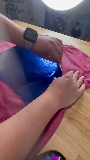 359K views · 8.1K reactions | Did you know this!? I didn’t! You can use foil on printed screen print transfers! How cool is that!? I learned this from Lookin’ Sharp Sublimations LLC who I also got the screen from! #screenprintfoil #screenprinting #screenprint #screenprinttransfers #screenprinttutorial #electrafoil #foilshirt #foiltransfer #foiling #howtofoil #foilfabric | Corinne Blackstone | Facebook