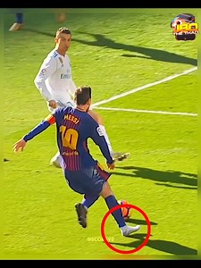 947K views · 19K reactions | Moments with Messi  ⚡ #messi #pepe #ronaldo #goal #football #fyp #xuhuong #bongda #soccer #haihuoc #funny #moments #thethaomoingay | Hood X Links | Facebook