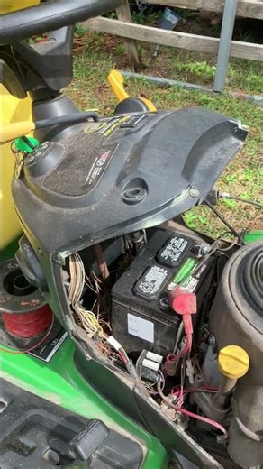 John Deere E120 still runnin’