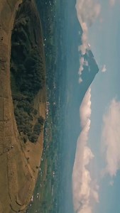 Beautiful sceneries #Uganda #africa #explorefortportal #nature #craterlake #landscape #landscape_captures #exploreuganda #creatingmemories | Moses Kisembo