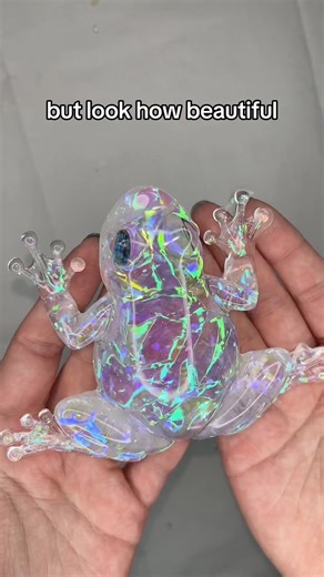 Opal frog unmolding 🐸🫶🏻🌟 #crafting #fyp #fypシ #resinart #art #resin #resinunmolding #unmolding #froggie #frog #froggy #frogs #forg #opal | Jakielantern