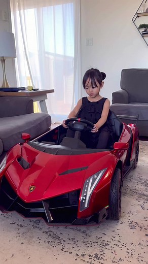 Who popped the balloon? 🎈😂❤️🌈👶🏻✅🚀👧🏻