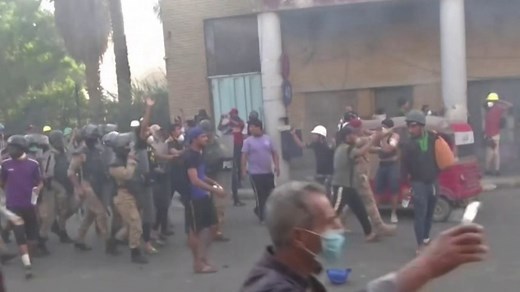 Deadly demonstrations in Iraq continue as protesters demand political change