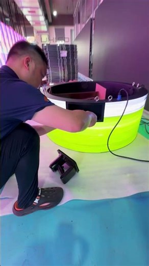 Indoor flexible module installation demonstration.#ledwall #LEDscreen #LEDdisplay #uhled #LEDmodule