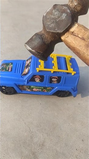 Remote control wow mini blue car vs hammer