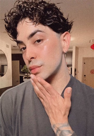 There was a time when dance was everything for me. Life, injuries, and responsibilities changed the pace… but they never took the passion away. So showing up again, little by little, in front of the camera means more than people realize. Still here. Still dancing. Still growing. ✨⚙️ #DanceJourney #ProgressInMotion #NeverLostThePassion #CreativeHealing #DanceLife @XG Official