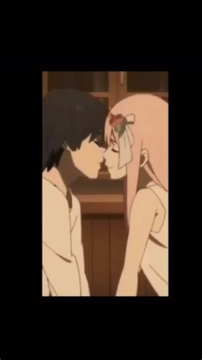 ⏳Chronos⏳ on Instagram: "ご存知ですか？日本では今、「歩く足跡」から発電しています！⚡ 日本では現在、一歩ごとに発生するエネルギーを電気に変換する圧電タイルが設置されています！🔋 人がこれらのタイルの上を歩くと、体重と動きによってタイルに圧力がかかり、タイルがわずかに曲がり、機械的な応力が生じます。タイル内の特殊な素材がこの圧力を電荷に変換します。⚙️ 一歩ごとに少量の電気が生成されますが、何百万人もの人が毎日歩く場合（東京の渋谷駅では1日240万歩以上！）、LEDライト、ディスプレイ、さらにはセンサーに電力を供給するのに十分なエネルギーが生成されます！💡🌱 この技術は、未来の都市が一歩ごとに「充電」されることを示しています。想像してみてください。もし私たちの都市がこのようなタイルで覆われていたら、私たちの動きだけで発電できるのでしょうか？ ⚡ 日本は圧力電気磁器を使用して電気エネルギーを歩行に変換します。これらの磁器レンガは、歩行のエネルギーを捉えます。歩くと、体重と動きによって磁器に圧力がかかります。磁器はわずかに曲がり、これにより機械的応力が生じます