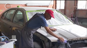 Repararea barei de protecţie a maşinii în service, considerată ilegală în România