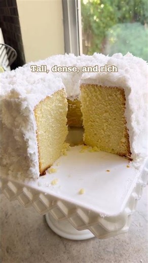 Mile High Old Fashioned Coconut Pound Cake #poundcake #cakerecipes #baking #bakingrecipes