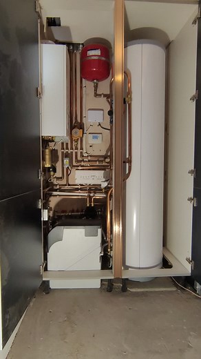 Megaflo Unvented hot water cylinder, vaillant system boiler & water softener installation. @sandnplumbingandheatingltd #plumbinglife #plumbing #heating #plumbingandheating #megaflo #vaillant #gas #water #gassafe #pipes #copper #watersoftener #hot #cold #heatmiser #clips #installation #new #project #engineer #underfloorheating #radiators #londonplumber #london #unitedkingdom #germany