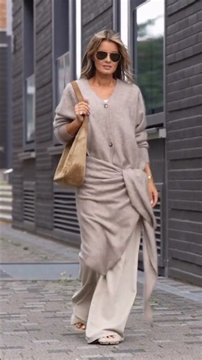 Knotted Long Knit Cardigan Styled With Wide-Leg Trousers & Suede Hobo Bag #streetstyle #outfitideas