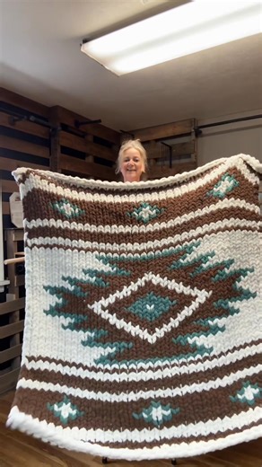 Fan favorite plus a new Aztec throw color scheme so pretty # # #handknitted #beauty #horselife #handmade #western #blankets #chunkyblanket #chunkyknit #farmhousestyling # | JusCause