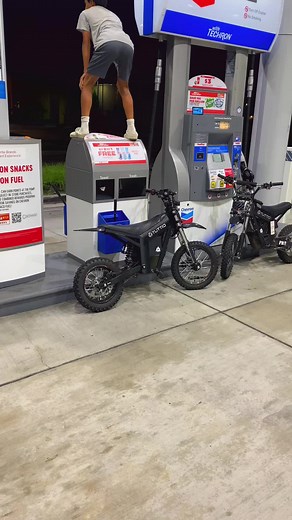 #tuttio #howtowheelie #tuttiosoleil01 #wheelie #fyp #bike