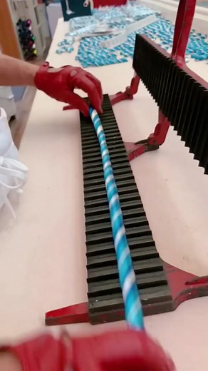 wow, that’s great to make candy by hand😍 #wow #idea #handmade #oddlysatisfying #satisfying #relax #learnontiktok #fyp