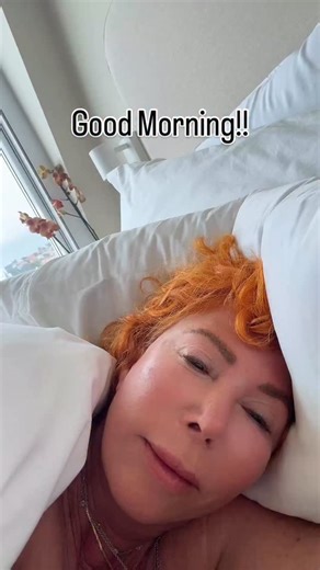 I am currently finding people a very depressing subject! Some people in any rate clearly were not raised well! #lambchop #lambchopsplayalong #momsofinstagram #thesongthatdoesntend #sharilewisandlambchop #showbusiness #vintage #puppetsofinstagram #entertainment #people | Mallory Lewis