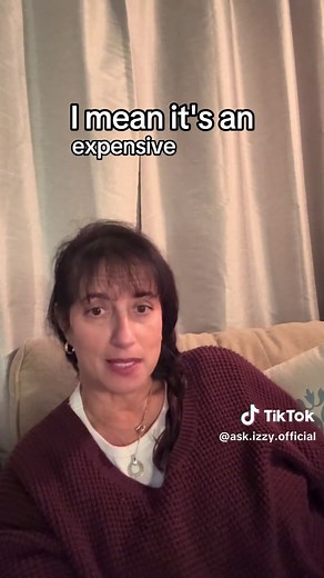 Financial literacy and how the holidays can make you feel strapped. #money #broke #gifts #holidayshopping #giftsforlovedones