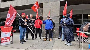 Members from Local 673 on the @greenshield1957 picket line at 5140 Yonge St. in Toronto are asking for more in-person support weekdays 9:30 a.m. to 2 p.m. as they continue their fight against the insurance company to protect workers from outsourcing and for improved job security. | Unifor Canada