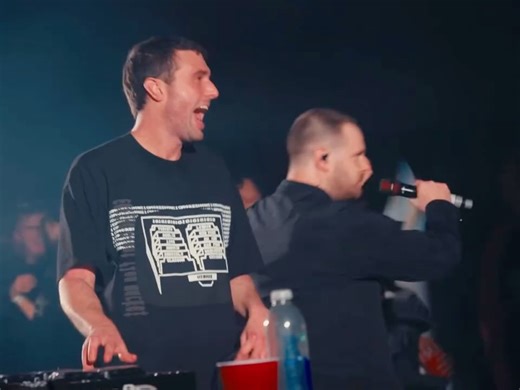 Fred again.. | I’ve kinda always wanted to hear jme over this beat. I didn’t say to the guys I was gonna play it or anything so when the tune started I... | Instagram