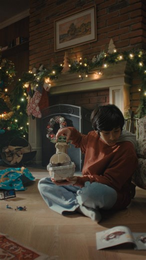 20 reactions | Foundling On Board!!  Catch Grogu from LEGO® Star Wars™, if you can.! ᕙ(•‿‿•)ᕗ #LEGO #Holiday #RebuildTheWorld | LEGO | Facebook