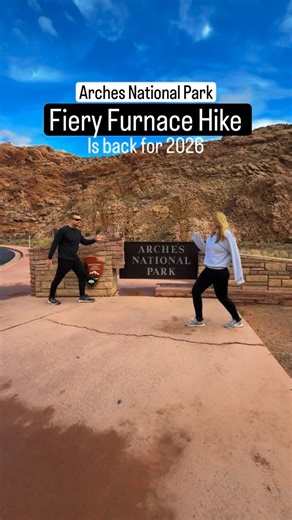🔥 Good news for 2026: The Fiery Furnace hike in Arches National Park is OPEN again. If you were disappointed last year, you weren’t alone. The Fiery Furnace had limited access in the past due to staffing shortages, which impacted ranger-led tours and permit availability. In 2026, from everything currently in place, Arches National Park has enough park rangers to reopen Fiery Furnace access, meaning visitors can once again experience one of the most unique hikes in the park. Here’s what makes Fi