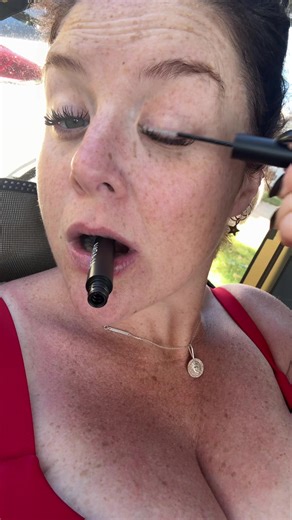 Effective DIY Lashes Removal Techniques by Alarna