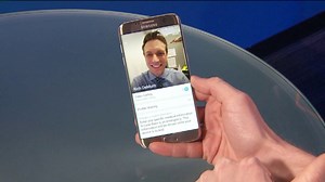 How to put emergency contact info on your phone’s lock screen