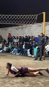 Paty dejando todo en la cancha😱🏐 #deporte #volley #studio #tbt #ecuavoley #ecuador #volleyball #sports #volleyballplayer #tendencia #voleybol #reelsvideoシ #tendencias2025 | Joseph Torres