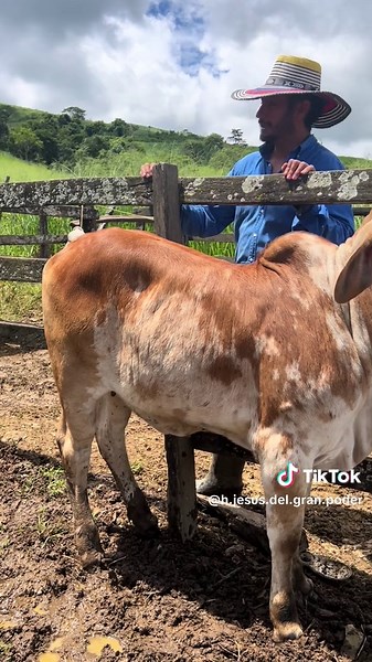 H “Jesús del Gran Poder” Puyango- Loja