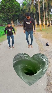 Jumping water love symbol loop video.😱 . . #reels #magic #funny #loop . . | Suja Rock