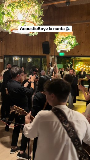 PULL UP LA NUNTA - AcousticBoyz Live Performance