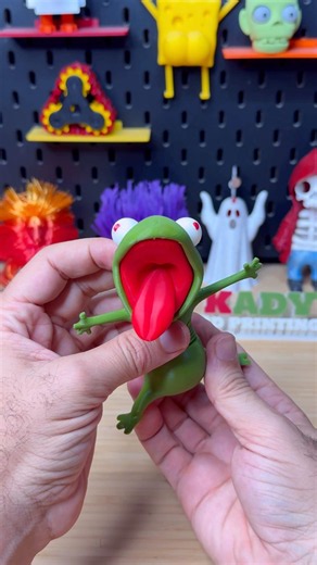3D Printed Tom the Screaming Spring Lizard